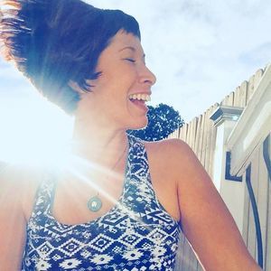 Meet your Posher, Carla